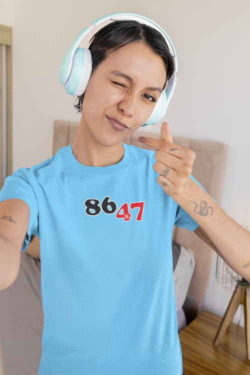 8647 Unisex T-shirt